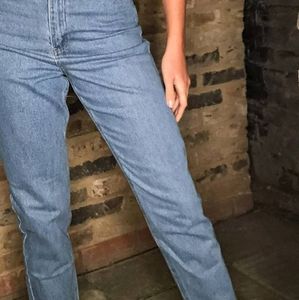 Missguided tall riot high waisted mom jeans in blu